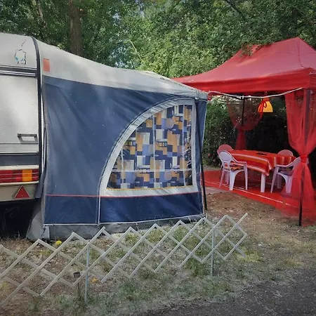 אתר קמפינג Caravan Kavatsi סוזופול