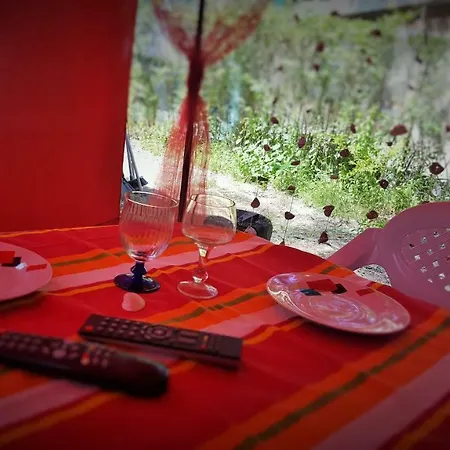 אתר קמפינג Caravan Kavatsi *