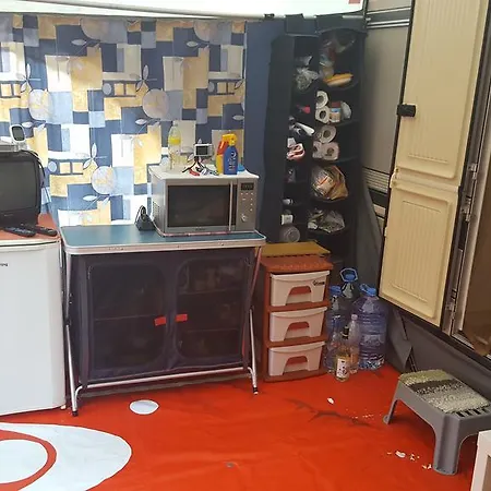 Κάμπινγκ Caravan Kavatsi